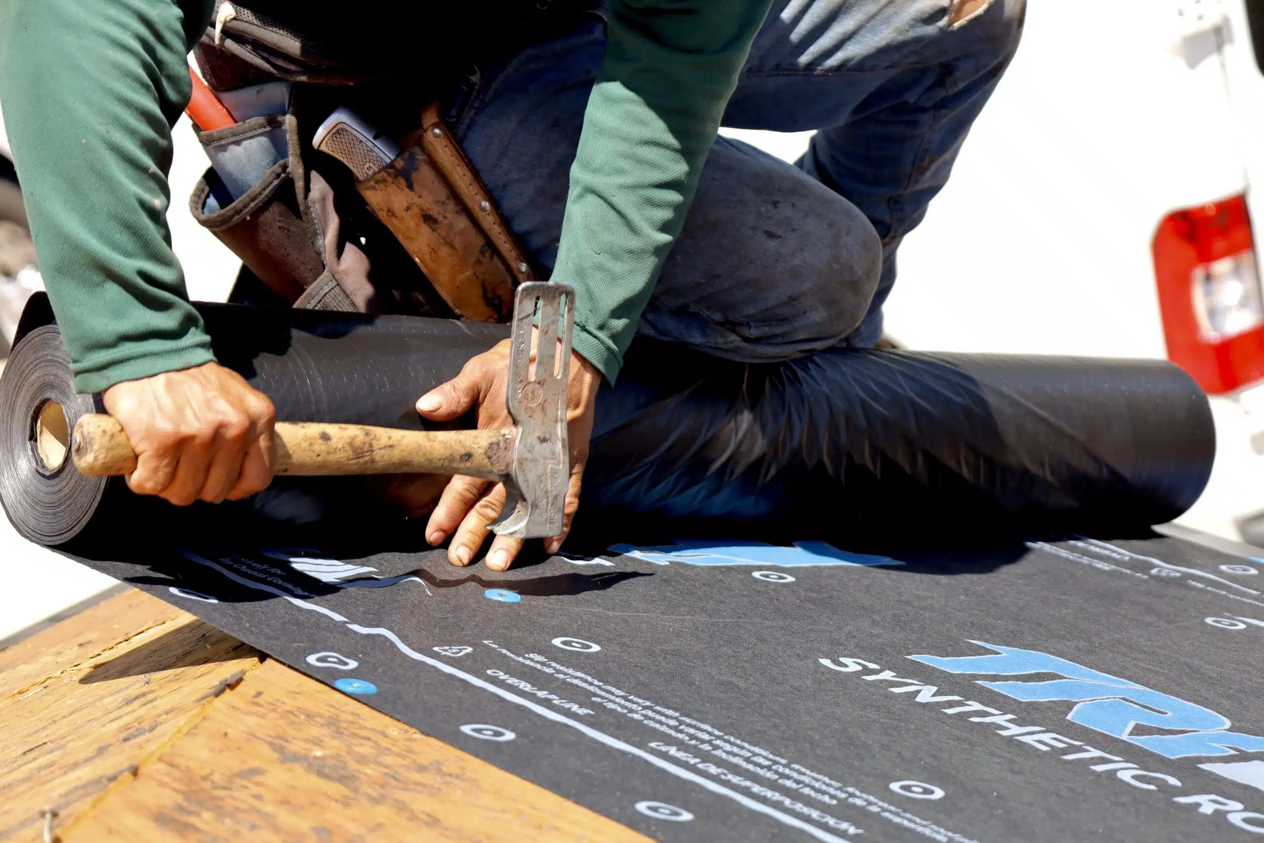 Best Roofing Materials for Scottsdale Homes (Tile vs Shingle vs Flat)